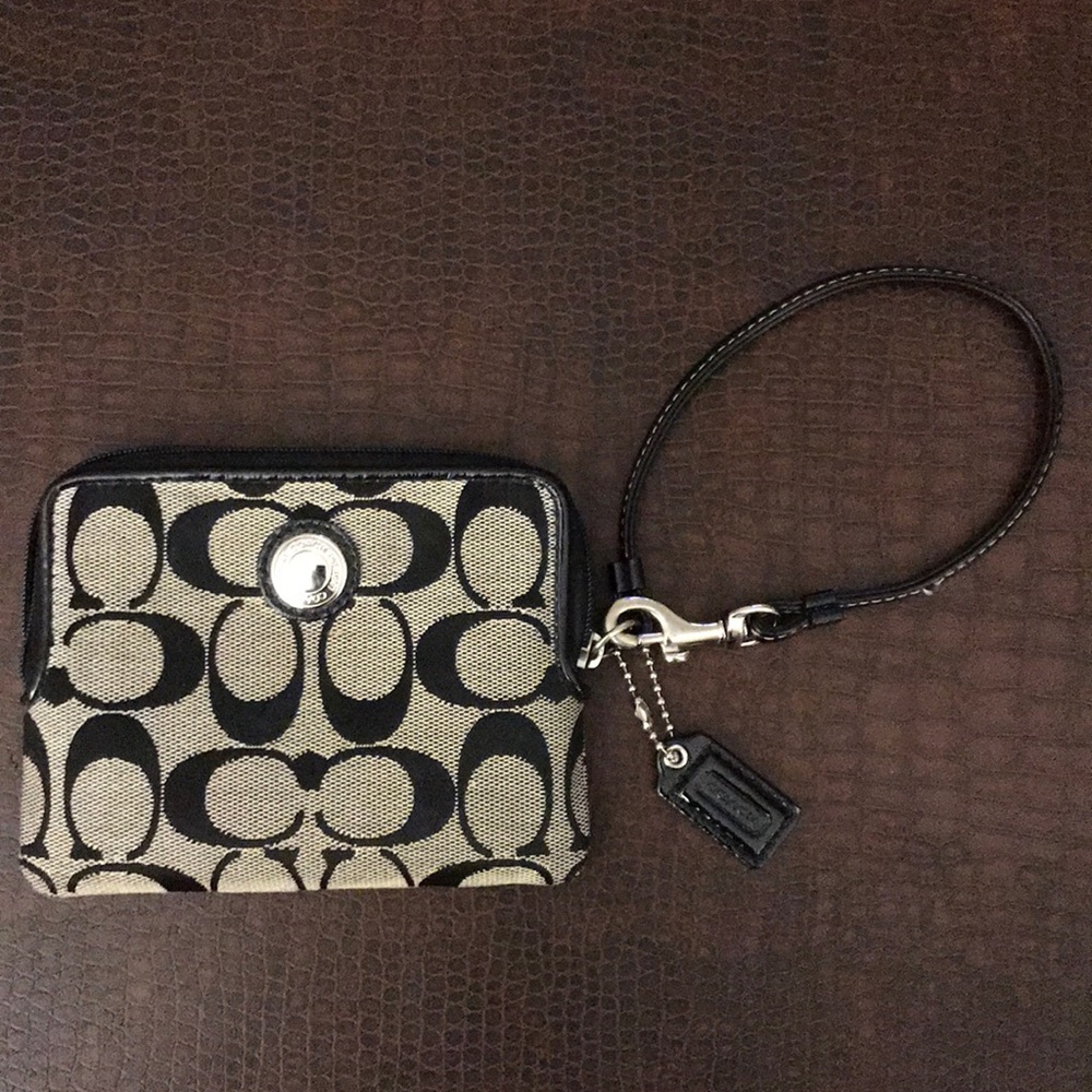 Coach Signature C Wristlet